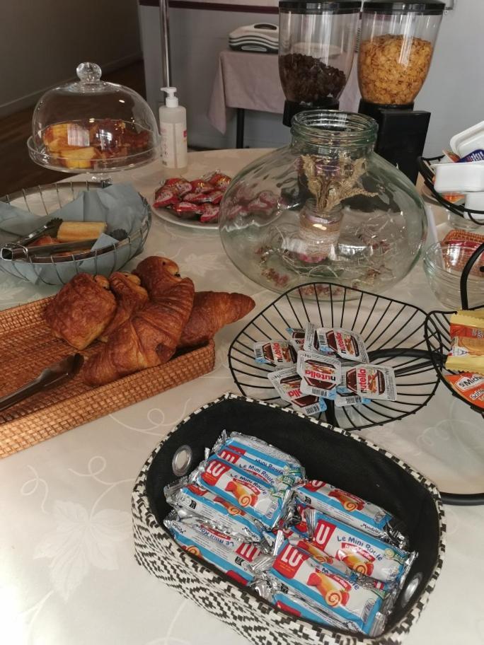 Hotel Restaurant La Grenouillere Vitré Zewnętrze zdjęcie